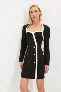 Trendyol Black gombíky detailne tkané šaty