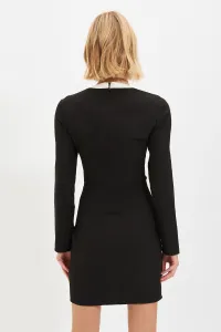 Trendyol Black gombíky detailne tkané šaty