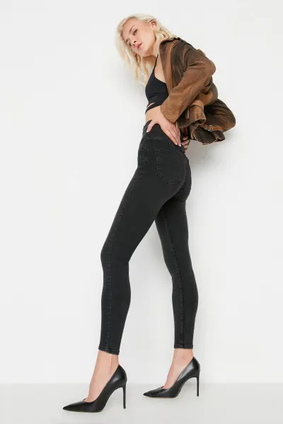 Dámske rifle Trendyol Skinny