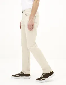 Krémové straight fit rifle Celio Jopry
