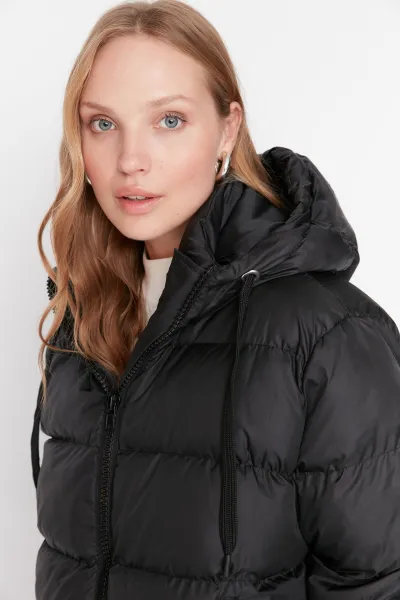 Dámska bunda Trendyol Quilted