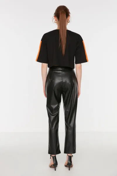Dámske nohavice Trendyol Faux Leather