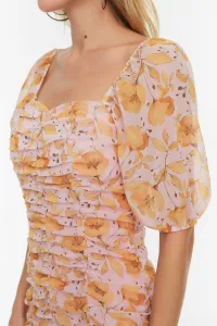 Trendyol lila šaty s kvetinovou potlačou a detailmi drapérie