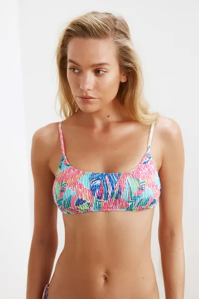 Trendyol kvetinový vzor Gippes Bikini Top