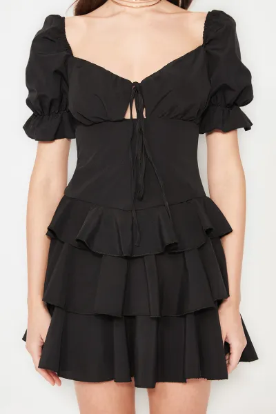 Trendyol Black Otvorený pás/Skater Flounce Poplin Elegantné večerné šaty
