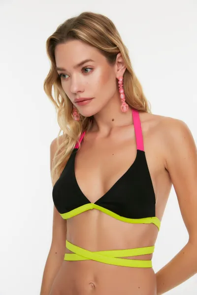 Trendyol bikiny top s čiernou mašľou