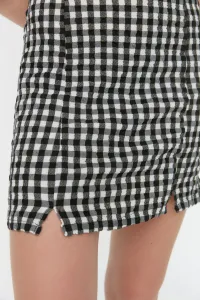 Trendyol Black Gingham Super mini tkané šaty