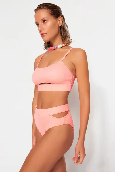 Dámske plavky spodný diel Trendyol High waist