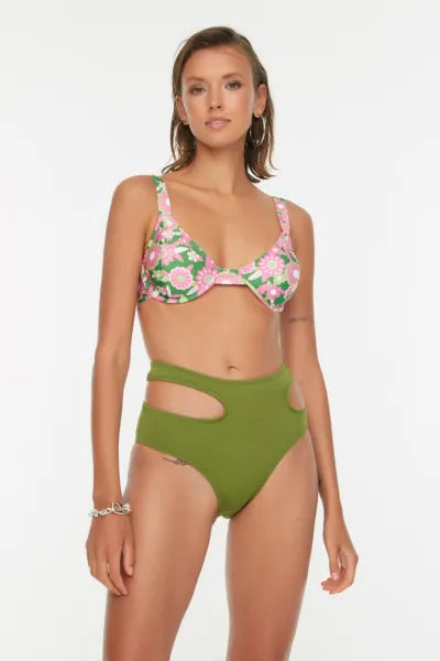 Trendyol khaki vystrihol detailné spodné diely bikín