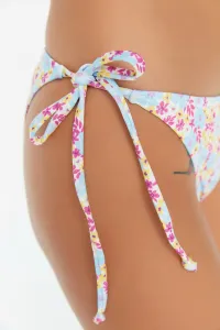Trendyol Chrumkavé Bikini Nohavičky s Kvetinovým Vzorom s Detailom na Uväzovanie