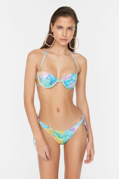 Trendyol Tie Dye vzorované spodné diely bikín s pravidelnými nohami
