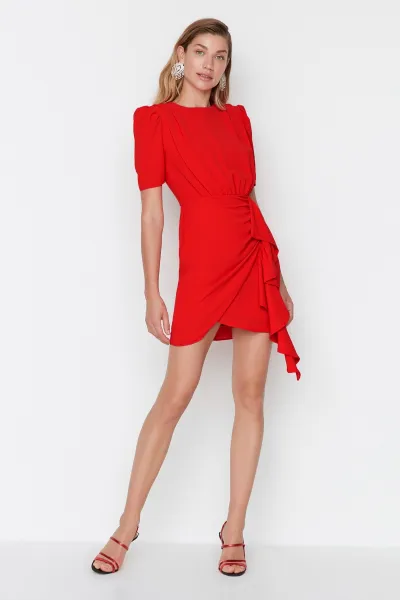 Trendyol Red Shirring detailné večerné šaty
