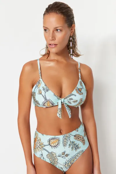 Trendyol Bikini Top - Multi-color - Floral