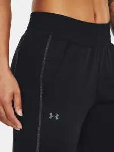 Čierne dámske tepláky Under Armour UA Train CW Pant
