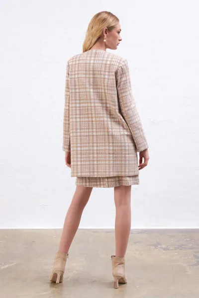 Gusto károvaný kaftan - béžový