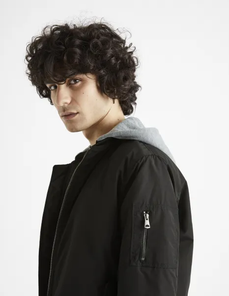 Čierny pánsky bomber s kapucňou Celio Cujameshoo