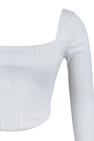 Trendyol Curve Ecru rebrované lemovanie detailne pletená blúzka