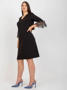 Čierne elegantné šaty veľkej veľkosti s 3/4 rukávmi