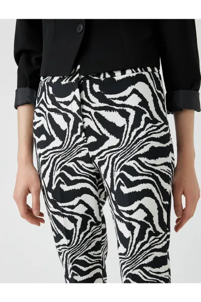 Koton Zebra vzorované nohavice slim fit