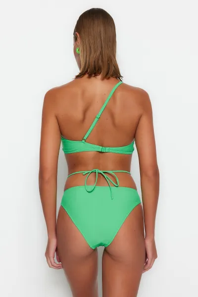 Trendyol High Waist normálne nohy bikiny spodná časť so zelenými doplnkami