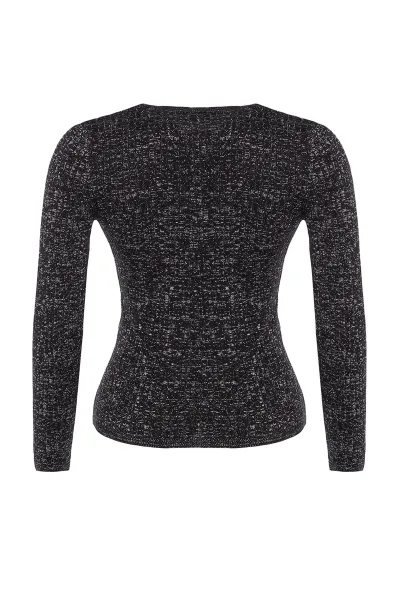 Trendyol Curve Black Glittery Crew Neck vystrihnutý detailný pletený sveter