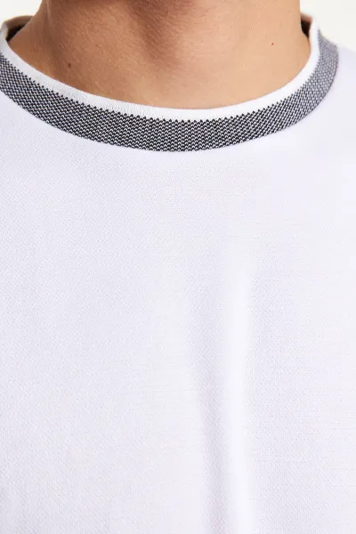 Trendyol Premium Basic White Relaxed Cut Knitted Tape Textured Pique T-Shirt