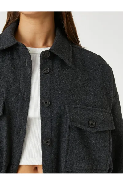 Koton Oversize košeľa s vreckami a dlhým rukávom na gombíky