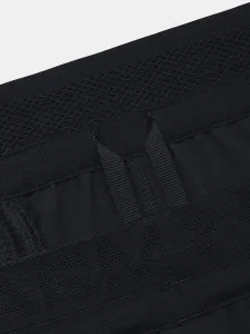 Čierne športové kraťasy Under Armour UA Peak Woven Shorts