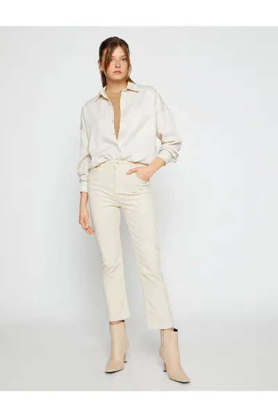 Koton Hispánske crop nohavice Manšestrové nohavice slim fit