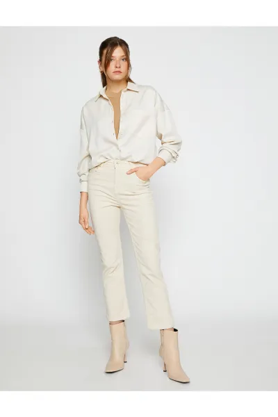 Koton Hispánske crop nohavice Manšestrové nohavice slim fit