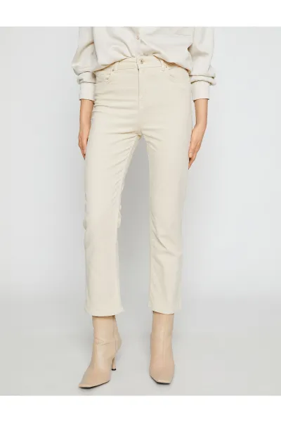 Koton Hispánske crop nohavice Manšestrové nohavice slim fit