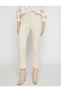 Koton Hispánske crop nohavice Manšestrové nohavice slim fit