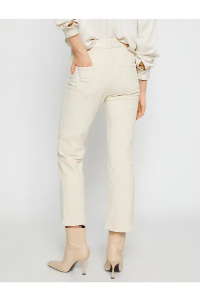 Koton Hispánske crop nohavice Manšestrové nohavice slim fit