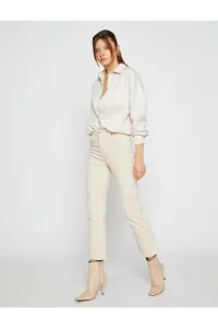 Koton Hispánske crop nohavice Manšestrové nohavice slim fit