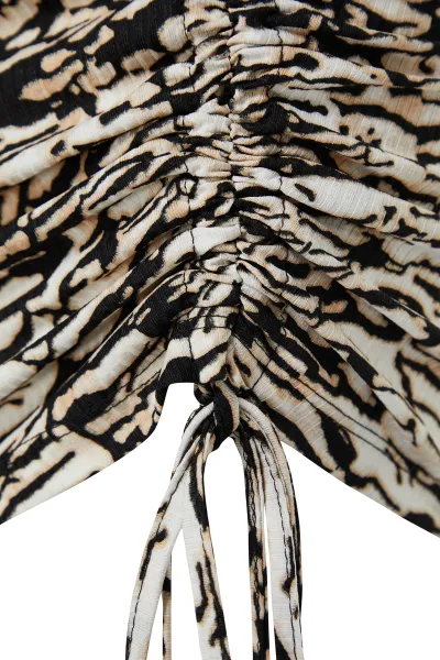 Trendyol Curve Black Knitted Pleated Animal Print Skirt