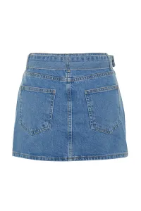 Modrá minisukňa z denimu s opaskom od značky Trendyol