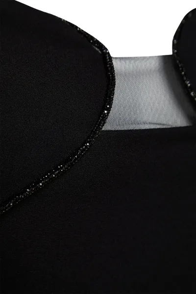 Trendyol Black Chest detailné večerné šaty