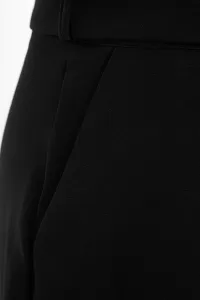 Trendyol Curve Black Finike Carrot Woven Shorts & Bermuda