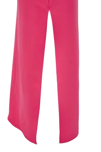 Trendyol večerné šaty vo večerných šatách Fuchsia podšité tkané lesklé kamene