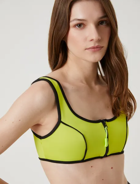 Koton Şahika Ercümen X - bikiny na zips s detailom potrubia