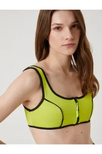 Koton Şahika Ercümen X - bikiny na zips s detailom potrubia