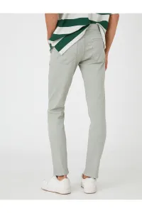 Koton Basic Gabardínové Nohavice s 5 Vreckami a Detailom s Gombíkom.
