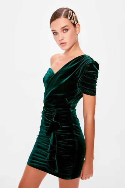 Dámske šaty Trendyol Velvet