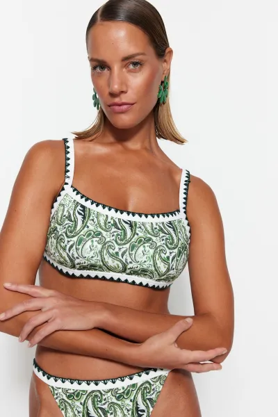 Trendyol Paisley Bralette vyšívaný top bikín