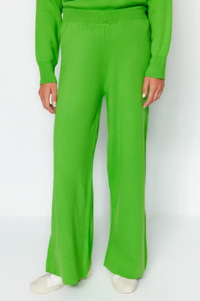 Súprava zelených topov a spodkov Trendyol v pletenine so širokým strihom
