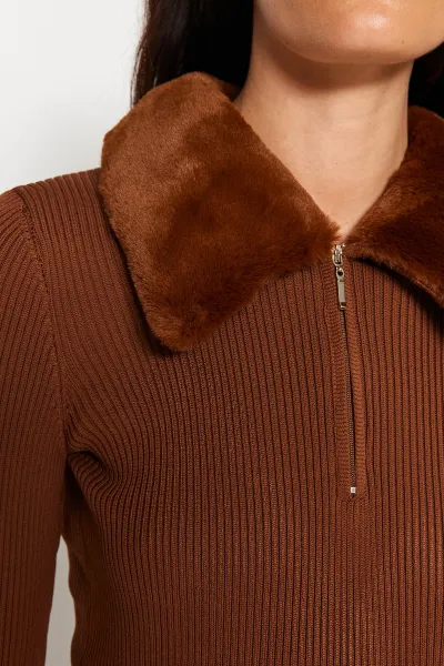 Trendyol Brown Mini Knitwear Faux Für Detail Dress