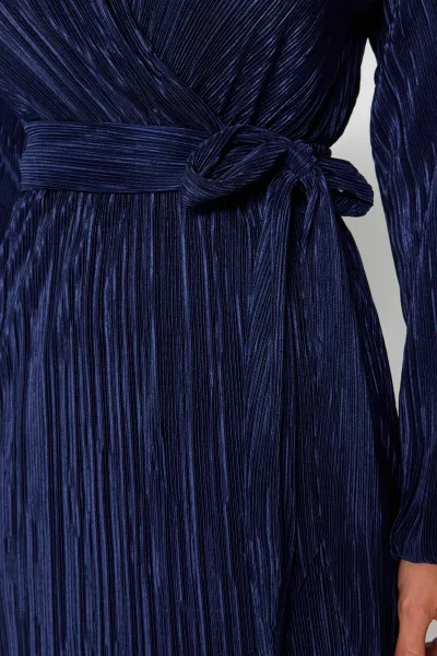 Trendyol Navy Modrý pás/korčuliar Pletené podšité plisované elegantné večerné šaty