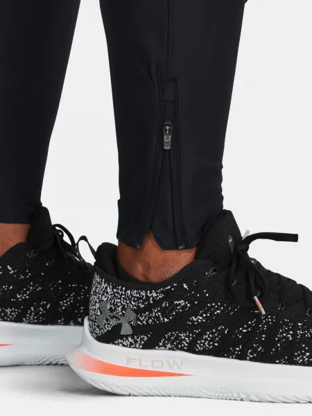 Neformálne nohavice pre ženy Under Armour - čierna