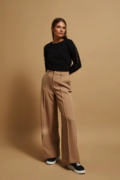 Marisse Black Blouse With Lace On The Sleeves