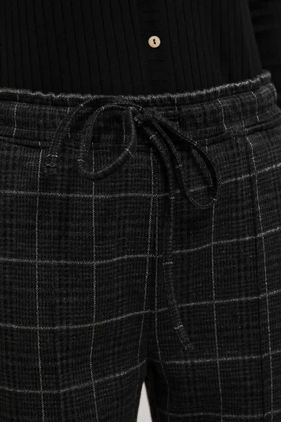 Marisse Black Checkered Trousers